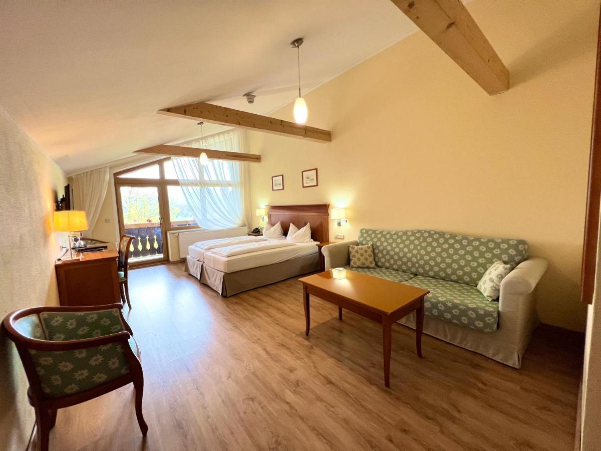 Hotel Baerenstueberl เชอเนา อัม เคอนิกเซ ภายนอก รูปภาพ