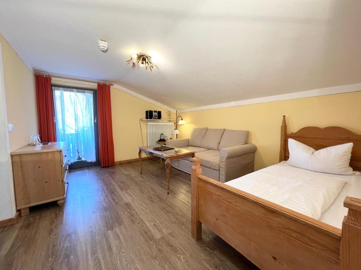 Hotel Baerenstueberl เชอเนา อัม เคอนิกเซ ภายนอก รูปภาพ