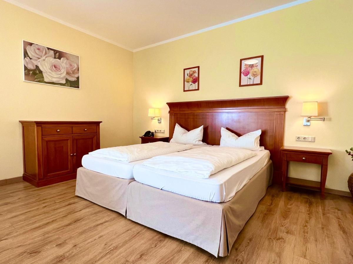 Hotel Baerenstueberl เชอเนา อัม เคอนิกเซ ภายนอก รูปภาพ